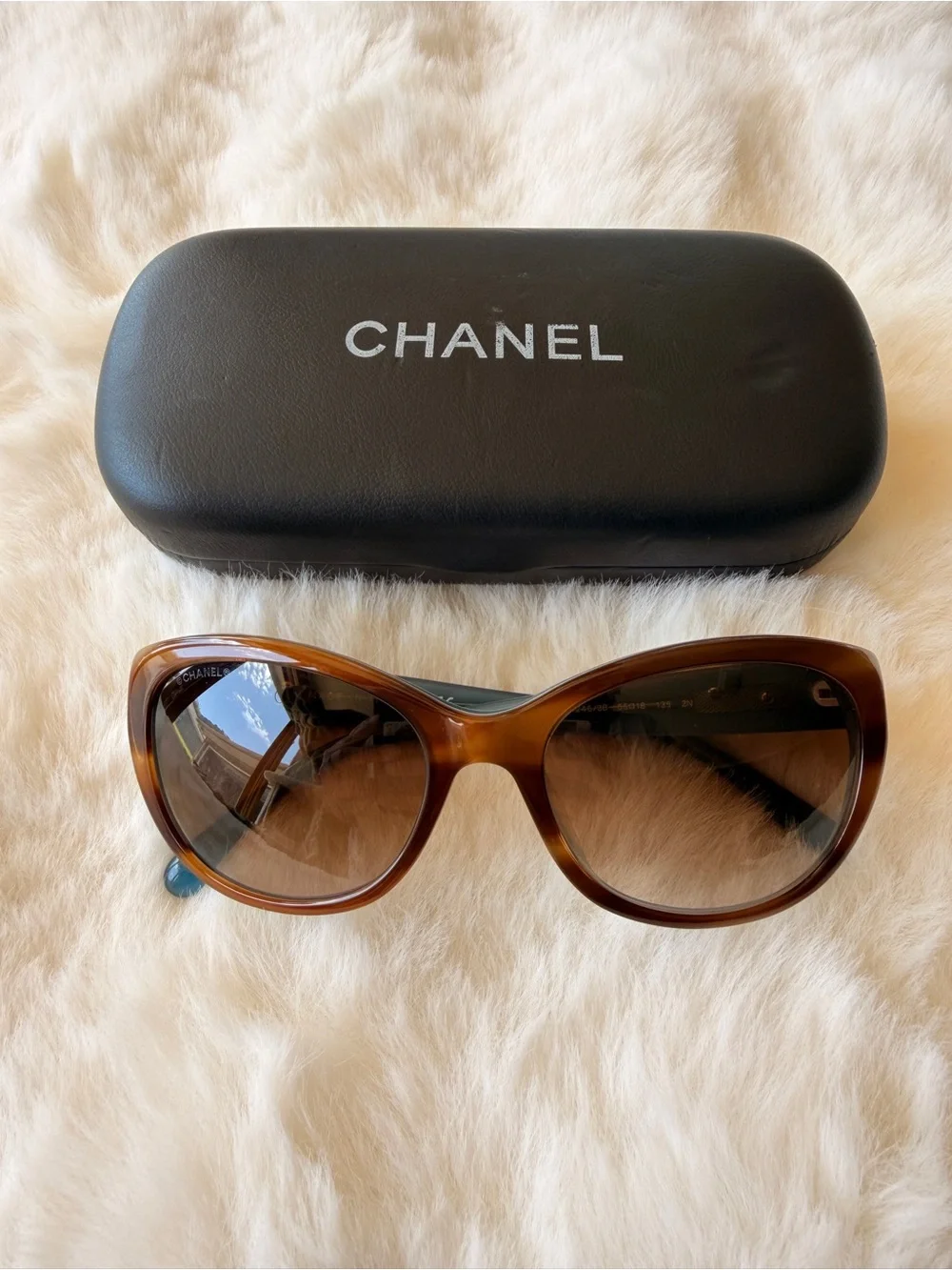 CHANEL Camellia Floral Sunglasses 5187-H-A Blue Tortoise Italy